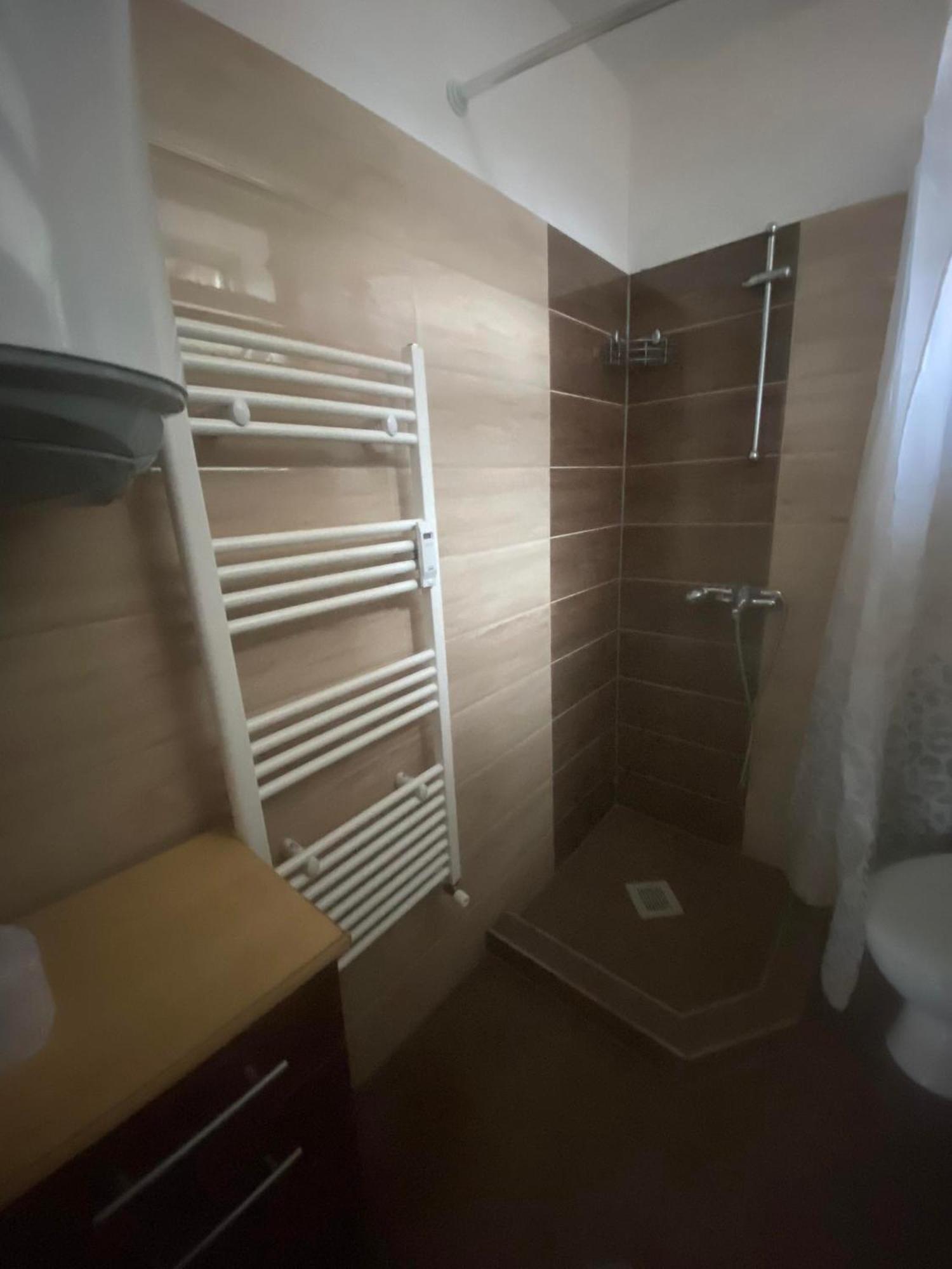Apartment Nv 루터슈타트아이슬레벤 외부 사진