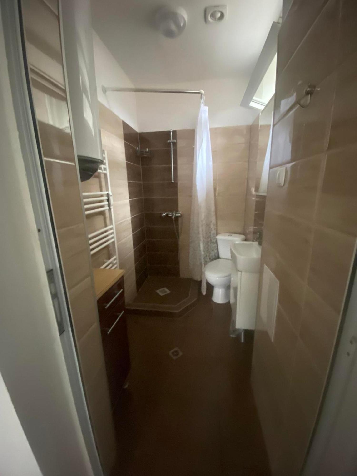 Apartment Nv 루터슈타트아이슬레벤 외부 사진